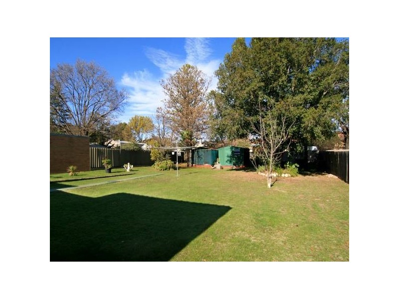 24 Ewing Avenue, Flora Hill VIC 3550