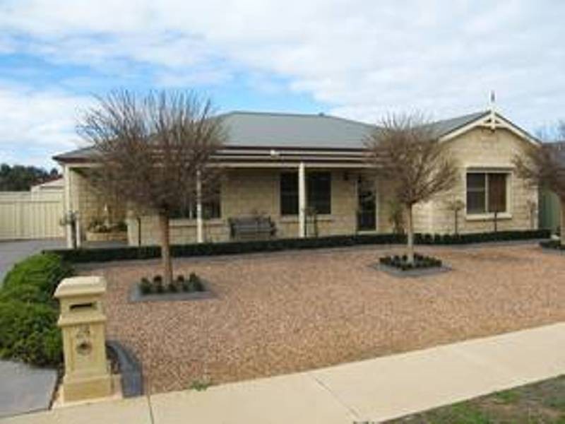 24 Kennewell Street, White Hills VIC 3550