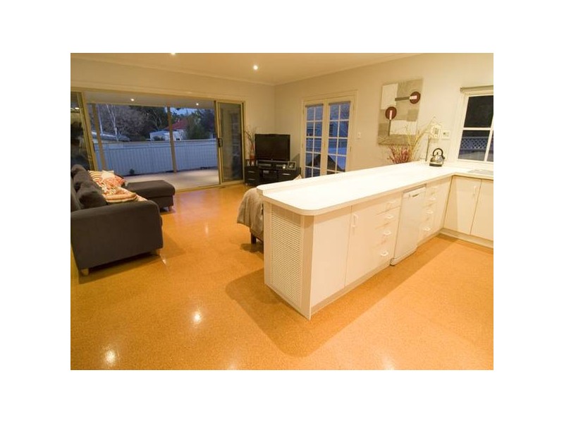 111 Carpenter Street, Quarry Hill VIC 3550