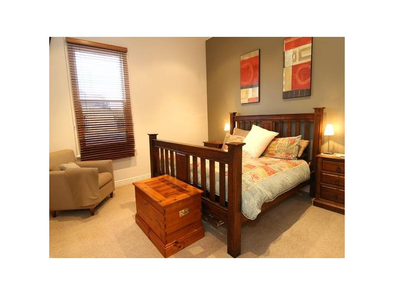 111 Carpenter Street, Quarry Hill VIC 3550