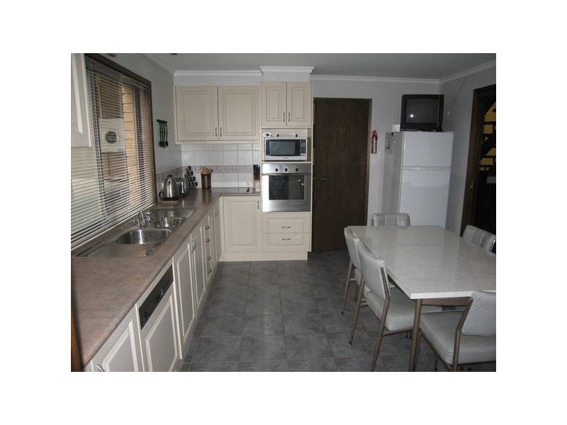 22 Walker Drive, Spring Gully VIC 3550