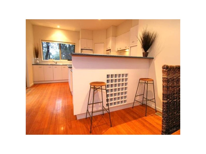31 Braeside Drive, Junortoun VIC 3551