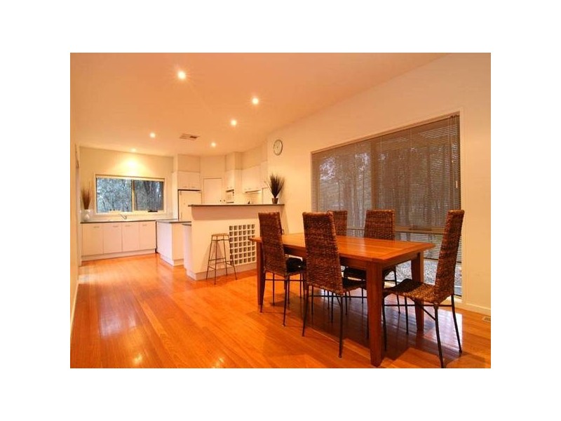31 Braeside Drive, Junortoun VIC 3551