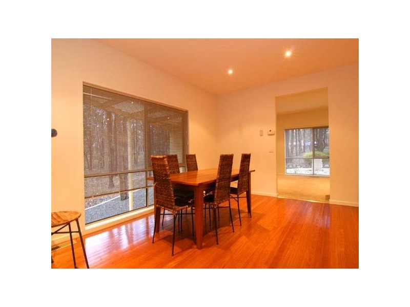 31 Braeside Drive, Junortoun VIC 3551