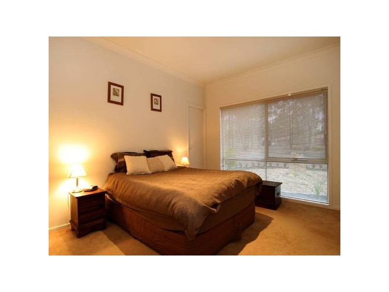 31 Braeside Drive, Junortoun VIC 3551
