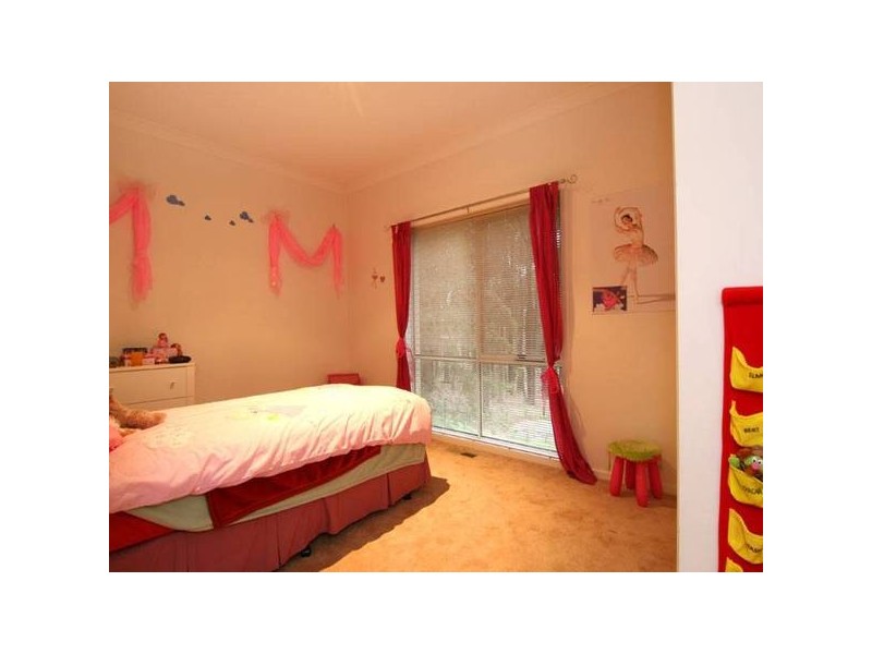 31 Braeside Drive, Junortoun VIC 3551