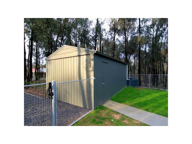 31 Braeside Drive, Junortoun VIC 3551
