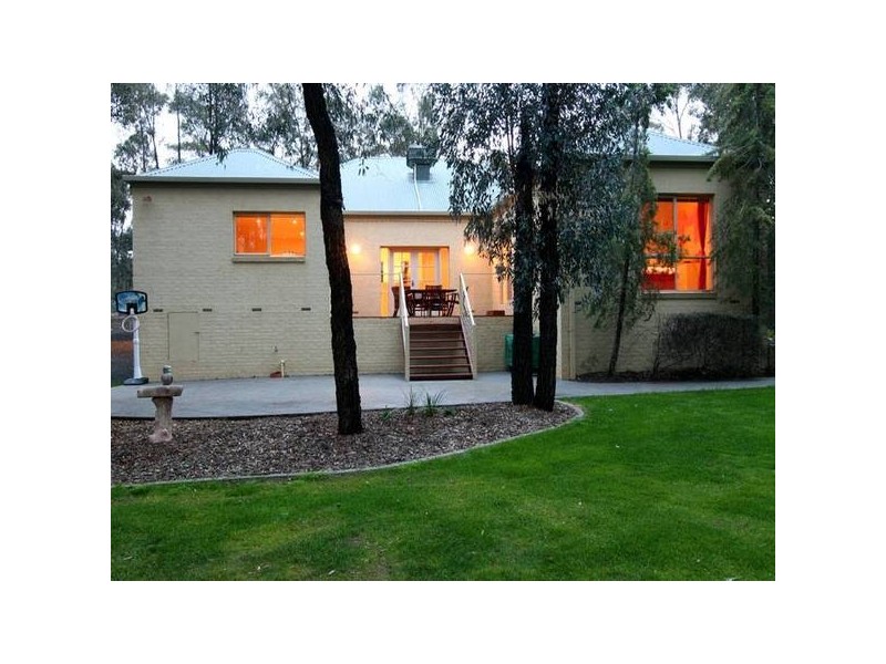 31 Braeside Drive, Junortoun VIC 3551