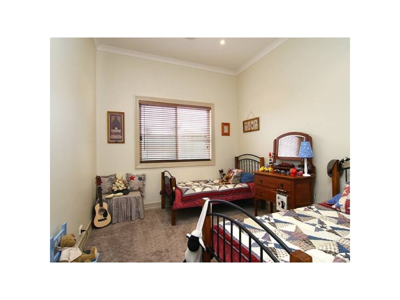 22 Meadows Way, Maiden Gully VIC 3551