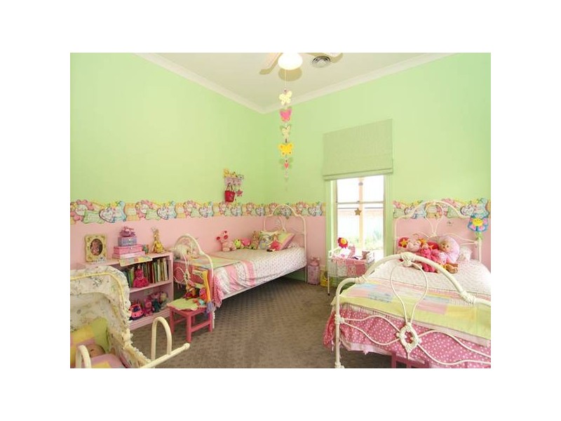 22 Meadows Way, Maiden Gully VIC 3551