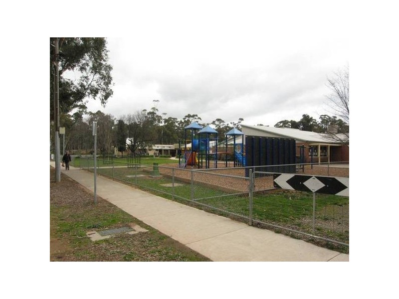 1 Apsley Street, Strathfieldsaye VIC 3551