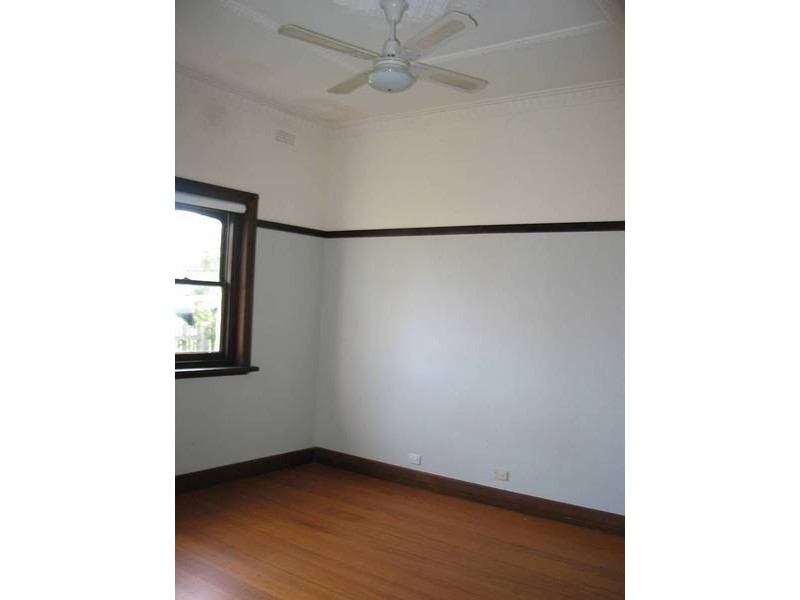 1 Albion Street, Kennington VIC 3550