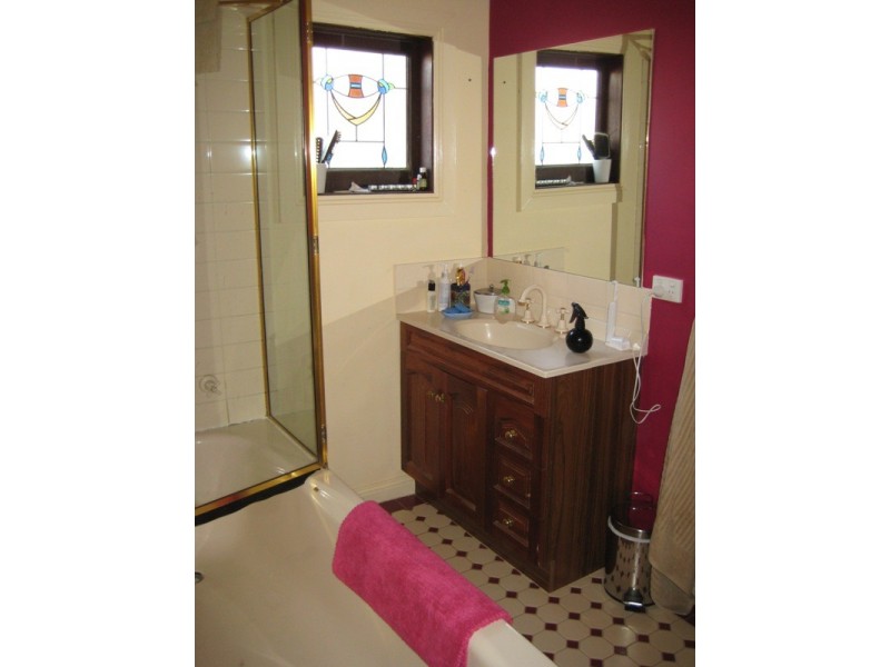 2 Gleeson Street, White Hills VIC 3550