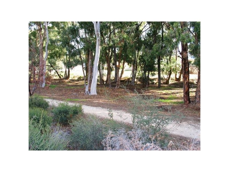 14 Warranwah Drive, Kennington VIC 3550