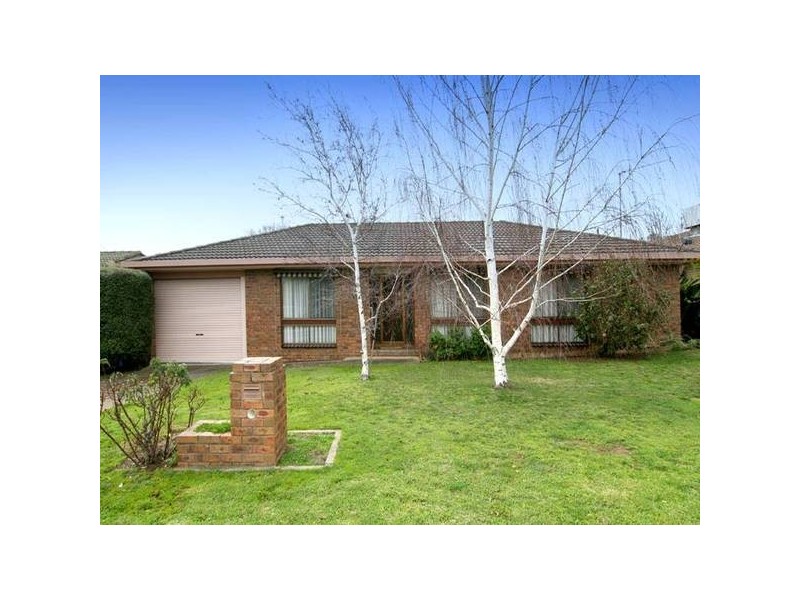 19 Ridgeway Crescent, Flora Hill VIC 3550