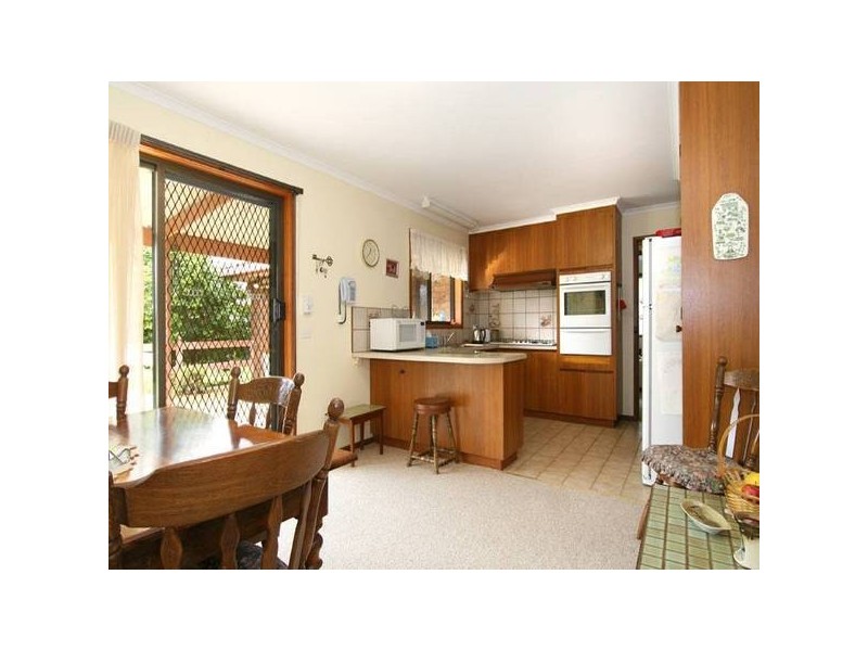 19 Ridgeway Crescent, Flora Hill VIC 3550