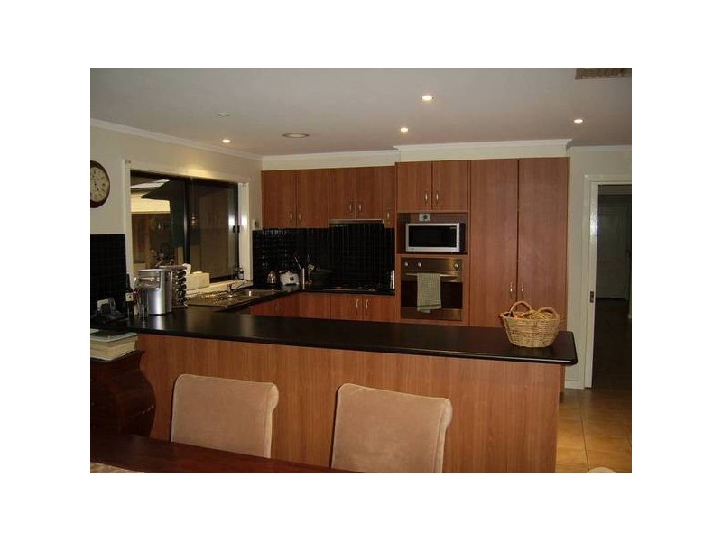 28 Keogh Drive, Spring Gully VIC 3550