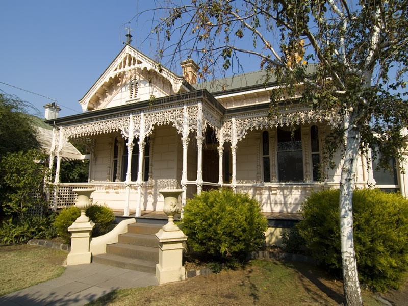 6 Brodie Street, Quarry Hill VIC 3550