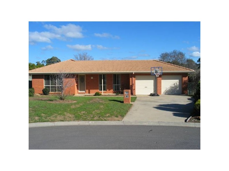 4 Georgina Court, Spring Gully VIC 3550