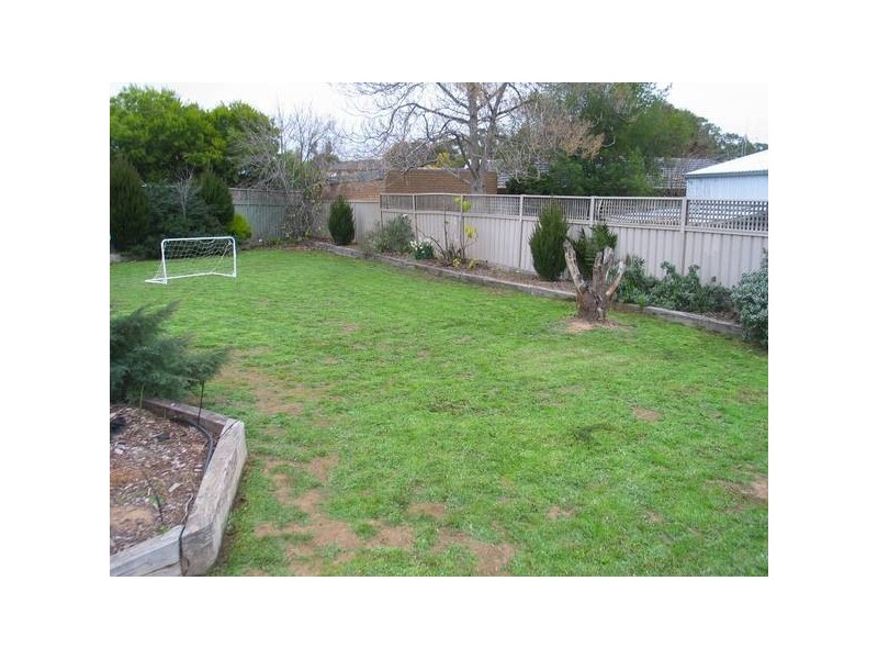 4 Georgina Court, Spring Gully VIC 3550