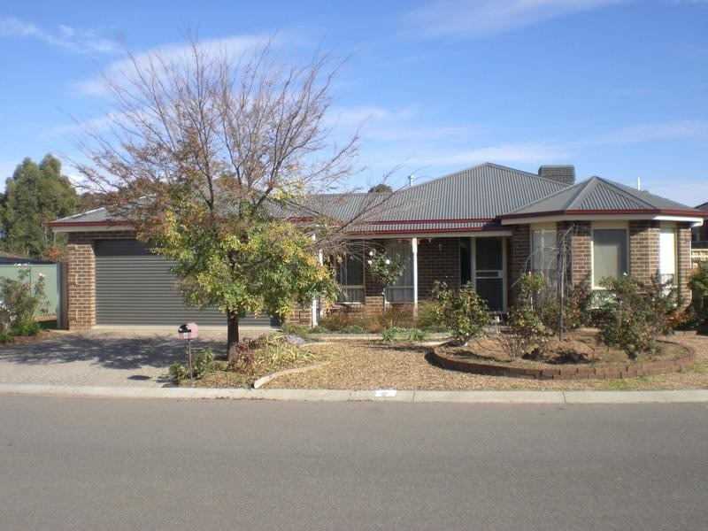 8 Candlewood Drive, Strathfieldsaye VIC 3551