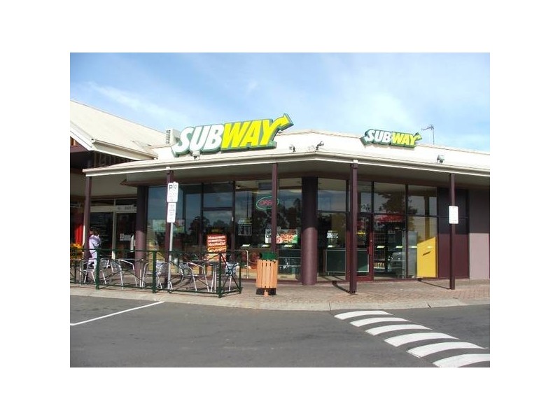 Shop 27 Edwards Street, Kennington VIC 3550