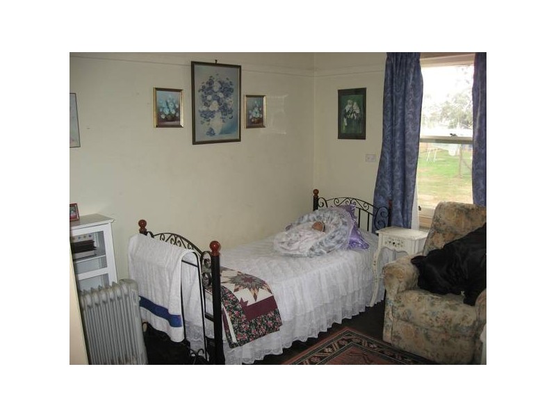 1 Sheppards Lane, Neilborough VIC 3570