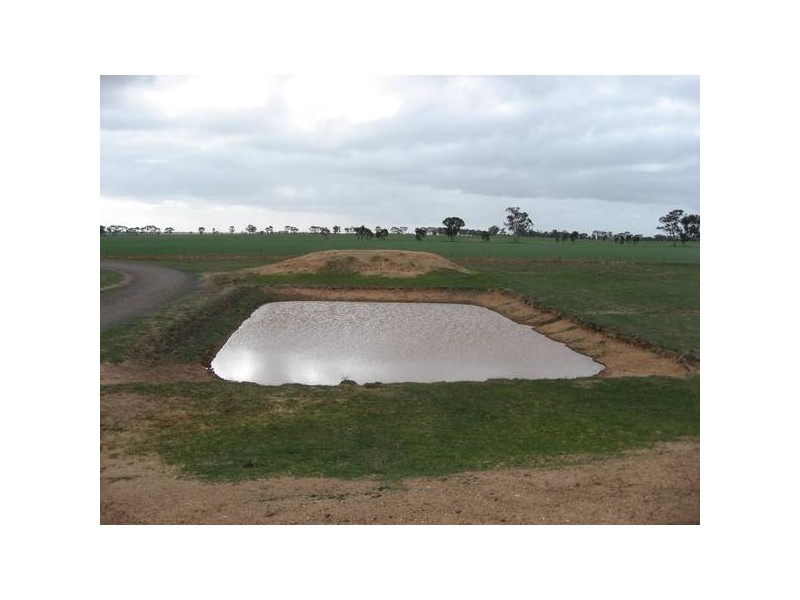 1 Sheppards Lane, Neilborough VIC 3570