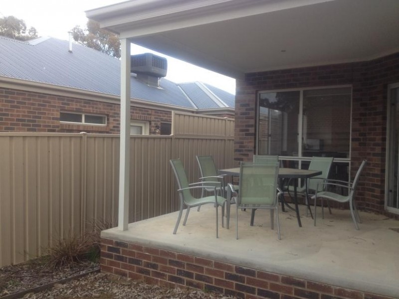 4/58 Marnie Road, Strathdale VIC 3550