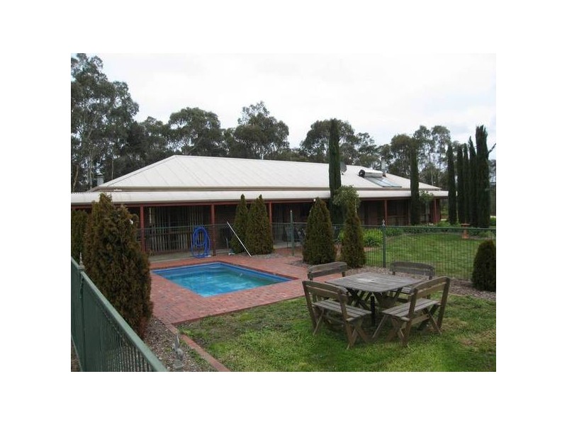 31 Somerset Park Road, Junortoun VIC 3551