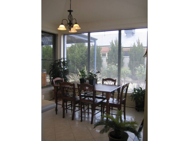 4 Kronk Street, Golden Square VIC 3555