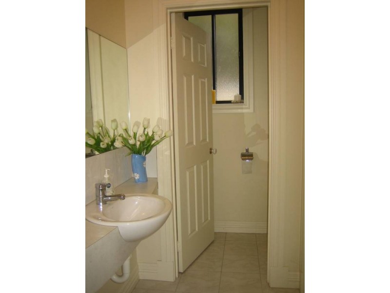 4 Kronk Street, Golden Square VIC 3555