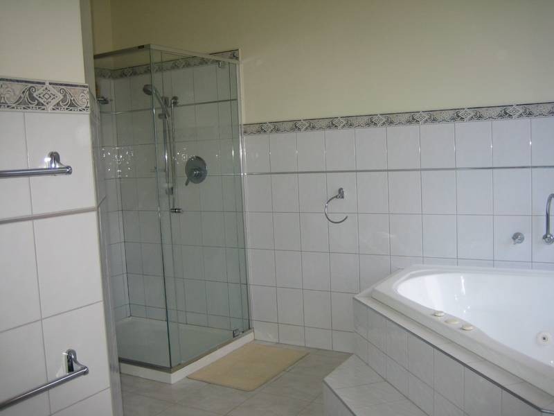 4 Kronk Street, Golden Square VIC 3555