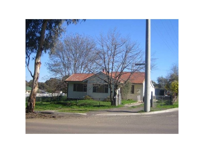 21 Short Street, Kangaroo Flat VIC 3555