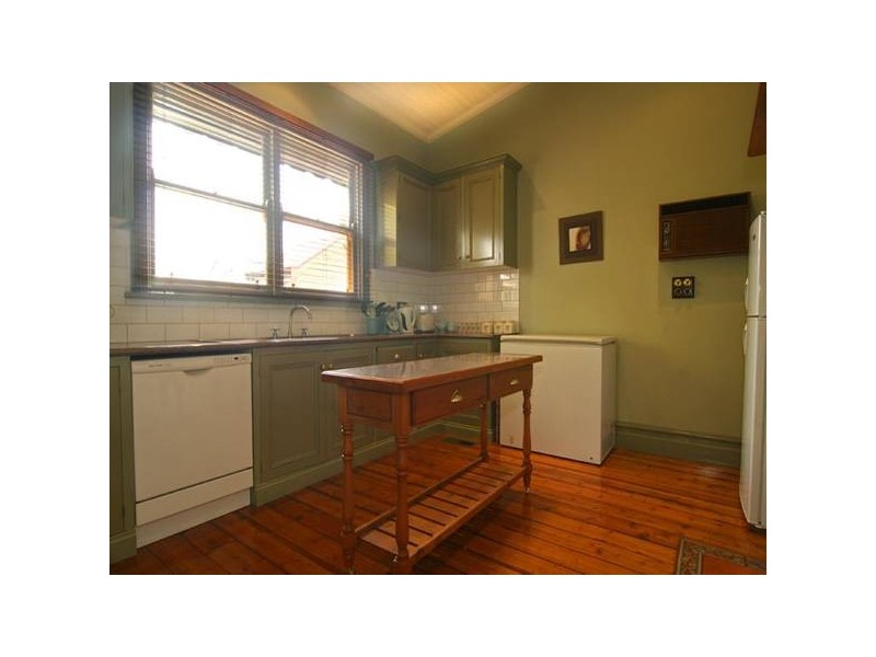 10 Russell St, Quarry Hill VIC 3550