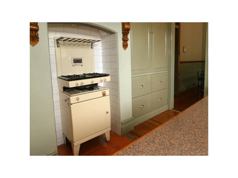 10 Russell St, Quarry Hill VIC 3550
