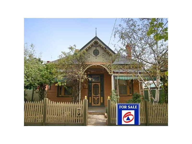 10 Russell St, Quarry Hill VIC 3550