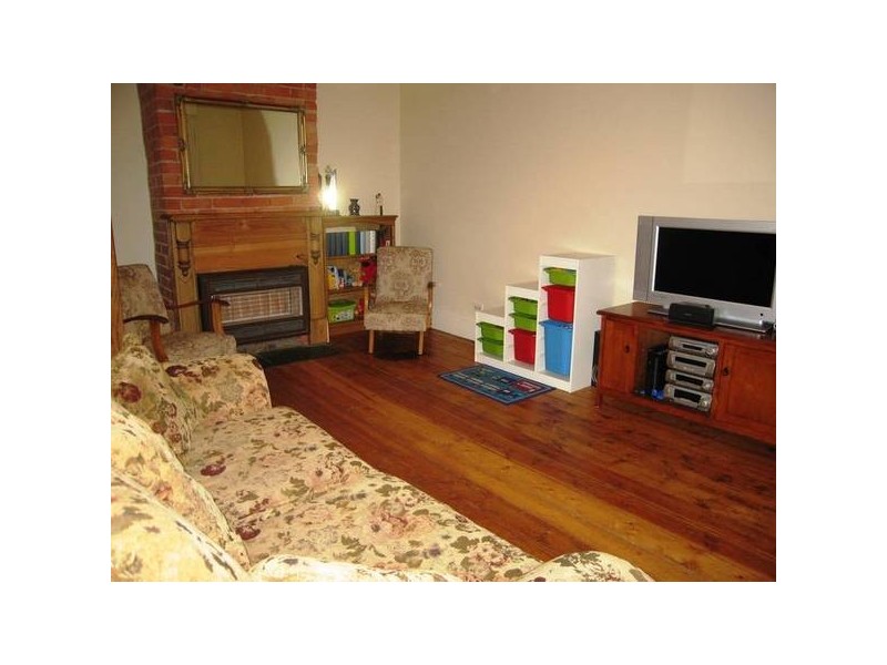 43 Gladstone Street, Quarry Hill VIC 3550