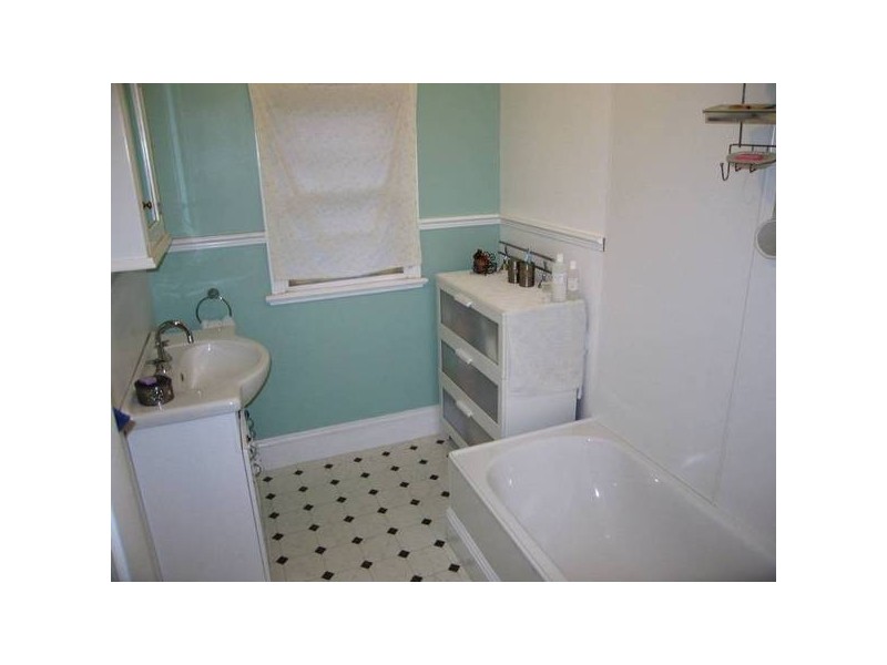 43 Gladstone Street, Quarry Hill VIC 3550