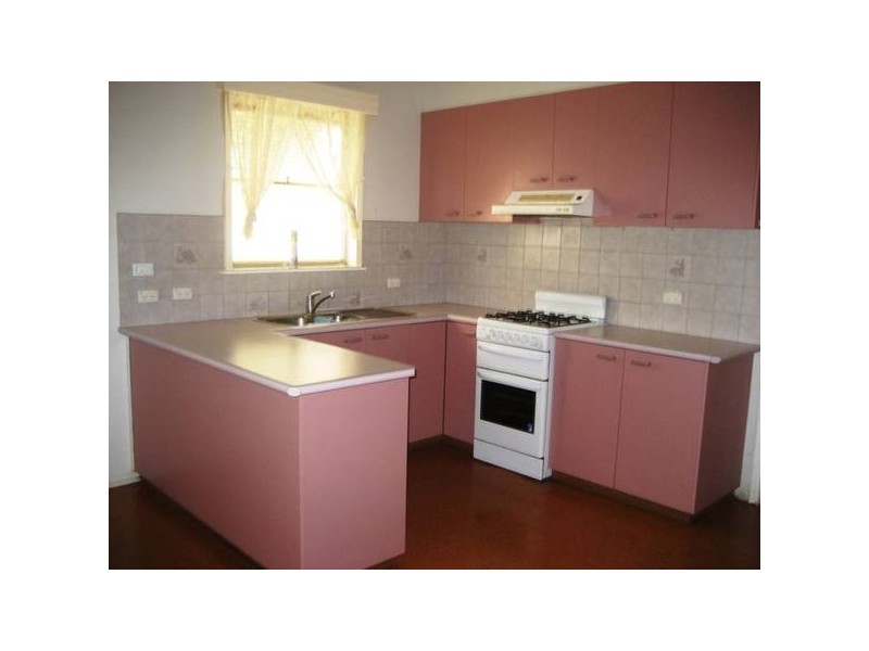 28 Grenfell Avenue, Eaglehawk VIC 3556