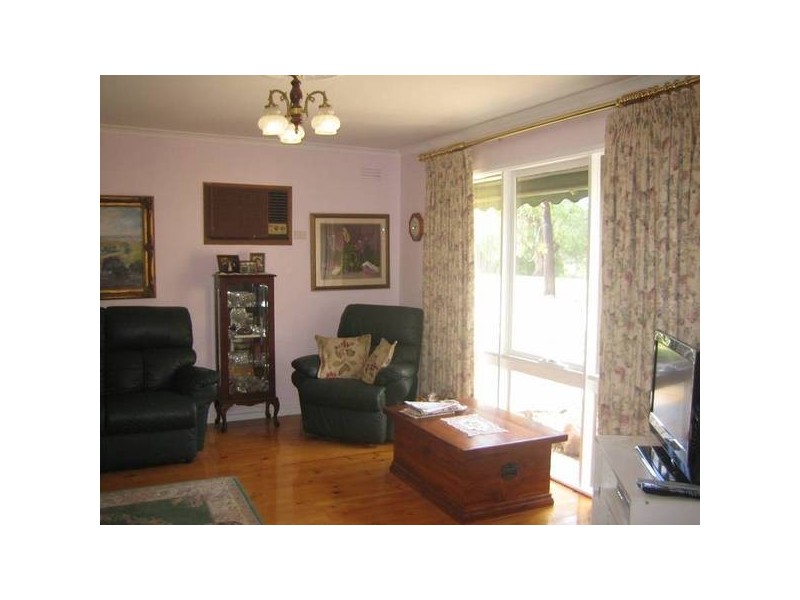 11 Sharyn Street, White Hills VIC 3550