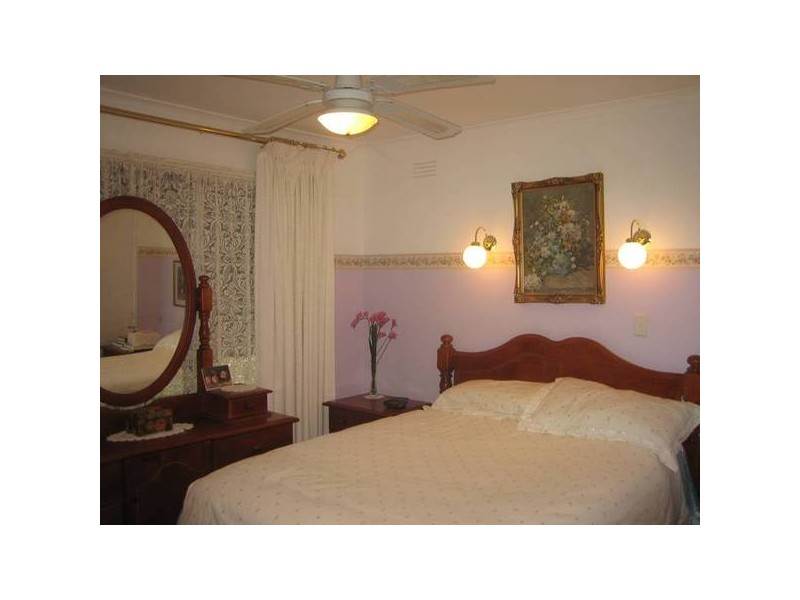 11 Sharyn Street, White Hills VIC 3550