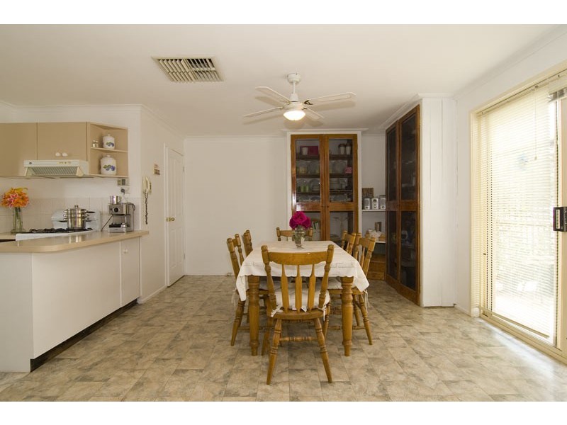 13 Pearce Street, California Gully VIC 3556