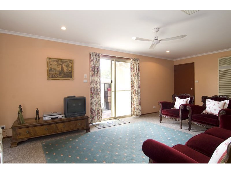 13 Pearce Street, California Gully VIC 3556
