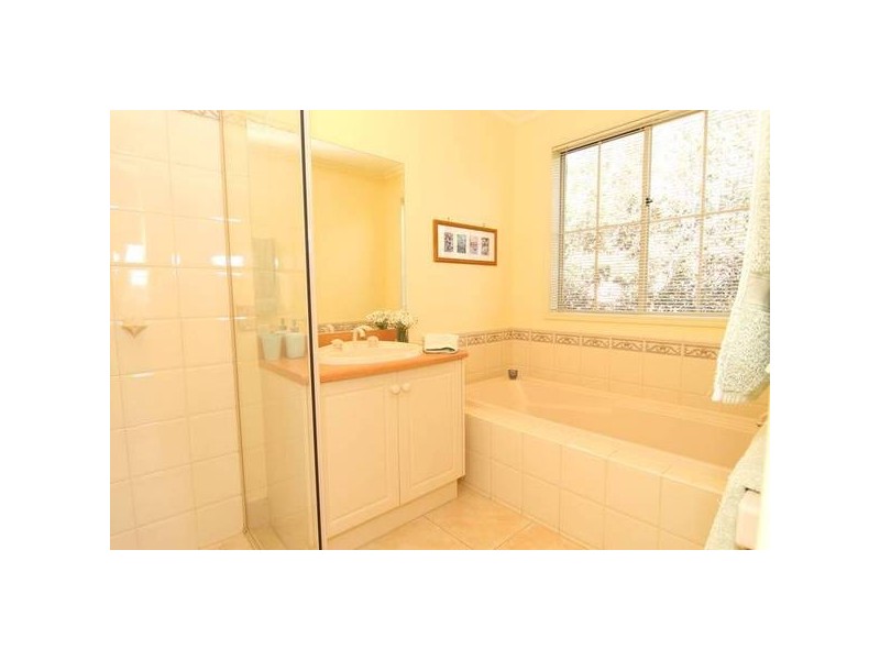 24 Annabell Court, Spring Gully VIC 3550