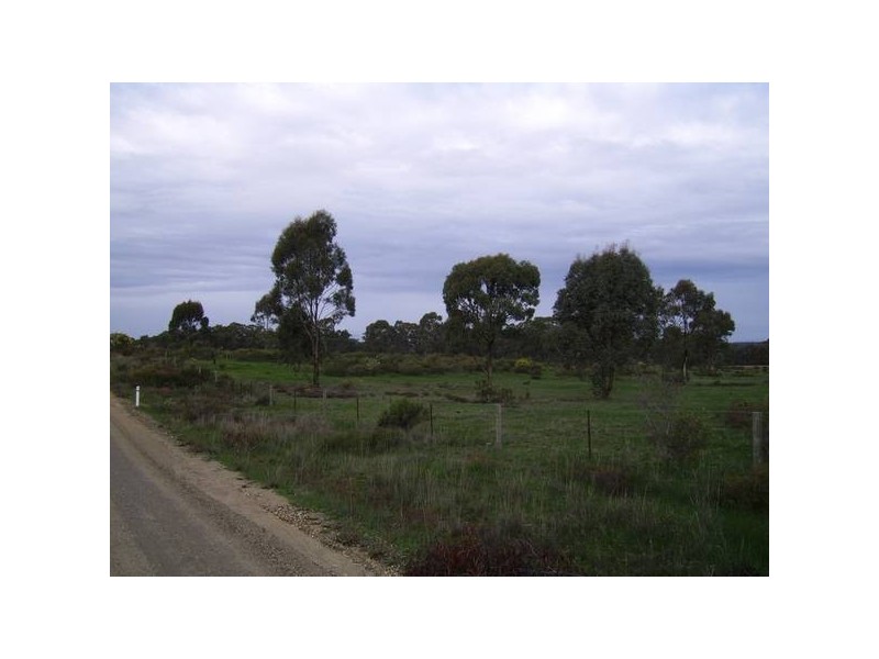 11 Hilltop Drive, Strathfieldsaye VIC 3551