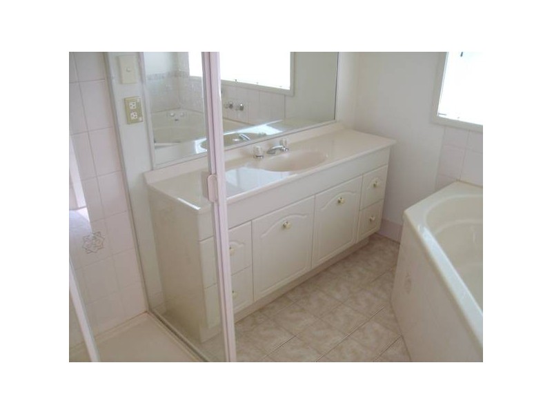 11 Goldhill Court, Kangaroo Flat VIC 3555