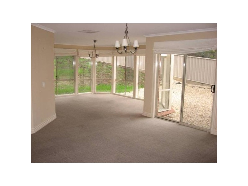 2 Lyndale Court, Flora Hill VIC 3550