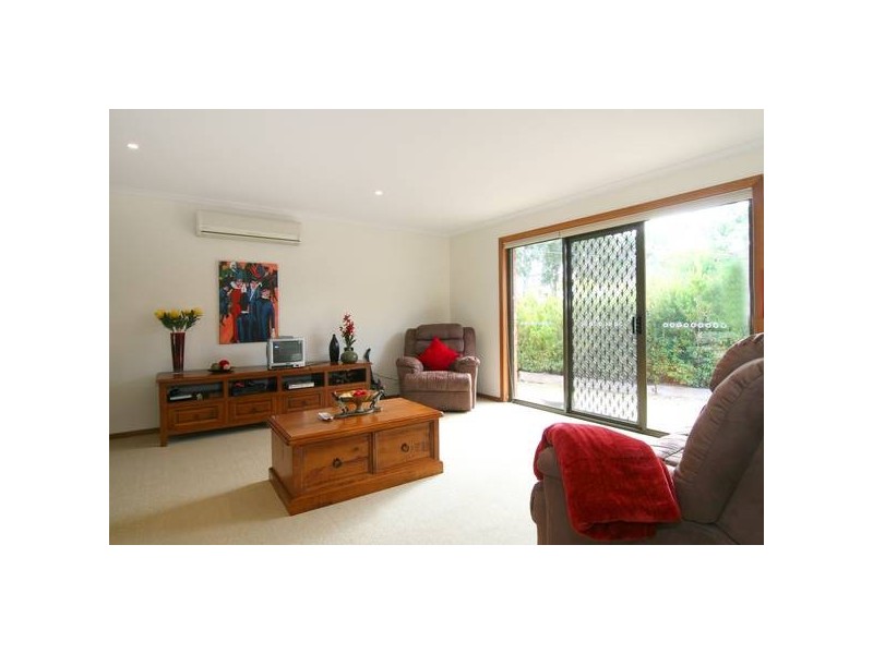 33 Rennie Street, Huntly VIC 3551