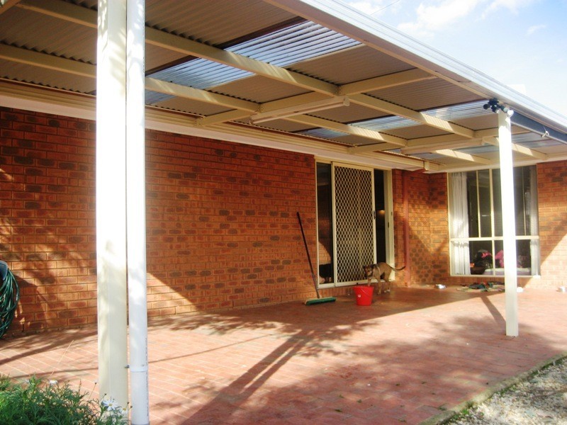 24 Sherwood Drive, Flora Hill VIC 3550